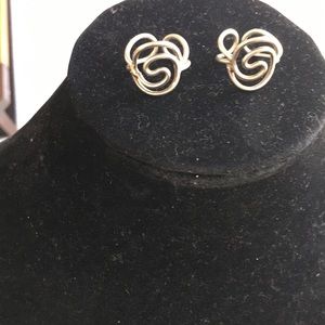 Sassy Jones Swirly Wire Rings